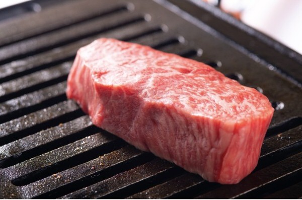 焼肉とんび(栄住吉店・栄店)・お肉